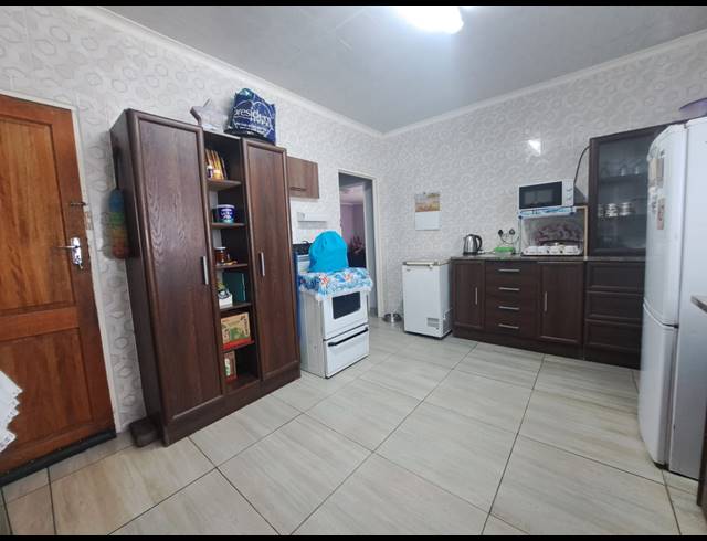 2 BEDROOM HOUSE FOR SALE IN VANDERBIJLPARK SE 1